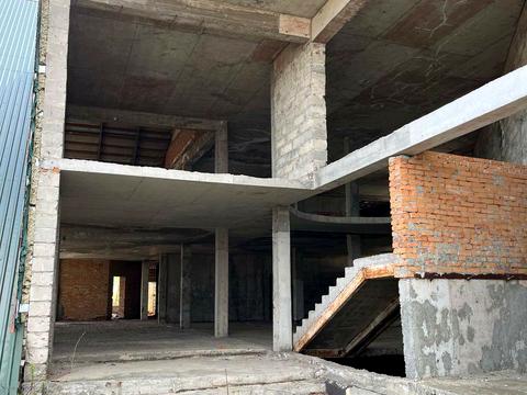 комерційна за адресою Майданівська вул., 4