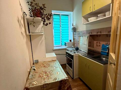 квартира за адресою Запорізька вул., 18