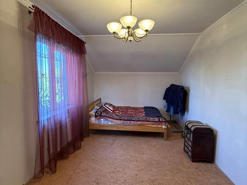 будинок за адресою с. Нові Безрадичі, Піщана, 42