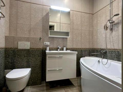 квартира за адресою Андрія Верхогляда, 18