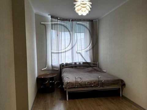 квартира за адресою Абрикосова вул., 18