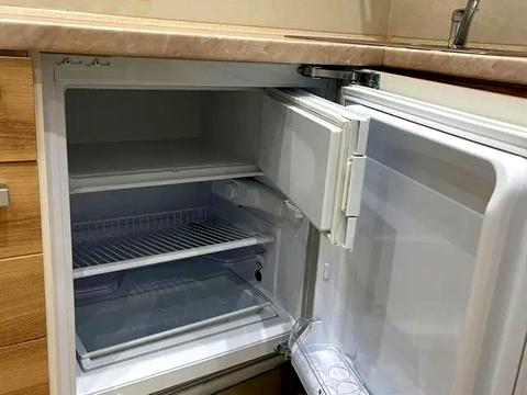 комерційна за адресою Василя Тютюнника вул. (Анрі Барбюса), 37