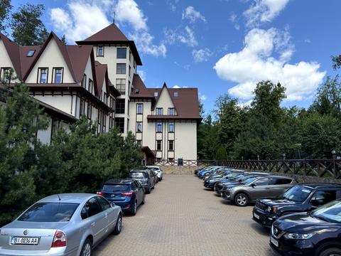 комерційна за адресою Берестейський просп. (Перемоги), 8-А