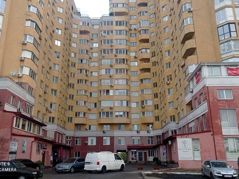 комерційна за адресою Євгена Харченка вул. (Леніна), 47а