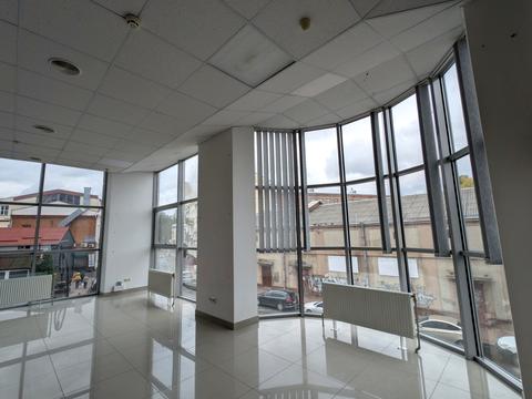 комерційна за адресою Проскурівського підпілля вул., 61