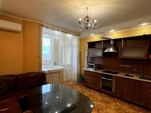 квартира за адресою Миколи Бажана просп., 10