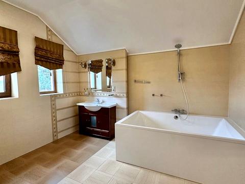 дом по адресу 22-го Января ул.