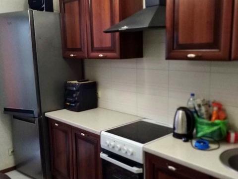 квартира за адресою Богатирська вул., 6-А