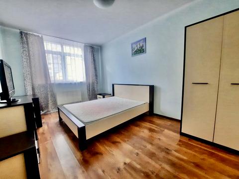 квартира за адресою Сім'ї Кульженків вул. (Петра Дегтяренка), 33