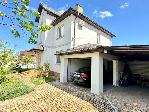 будинок за адресою Богатирська вул., 30б