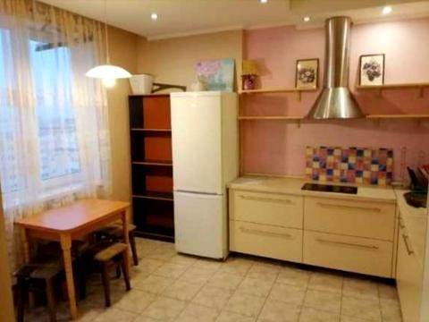 квартира за адресою Райдужний масив вул., 6
