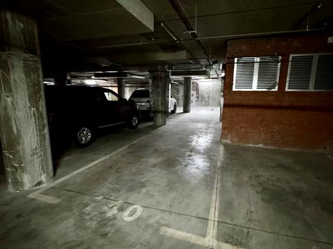 квартира по адресу Ревуцкого ул., 40-В