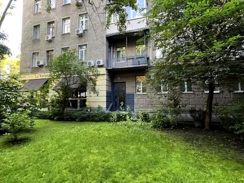 комерційна за адресою Академіка Богомольця вул., 7/14