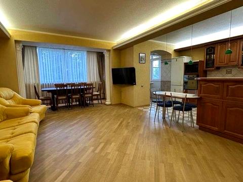 квартира за адресою Дарницький бульв., 1