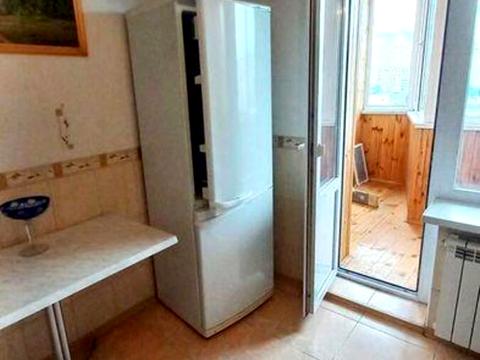 квартира за адресою Ревуцького вул., 8