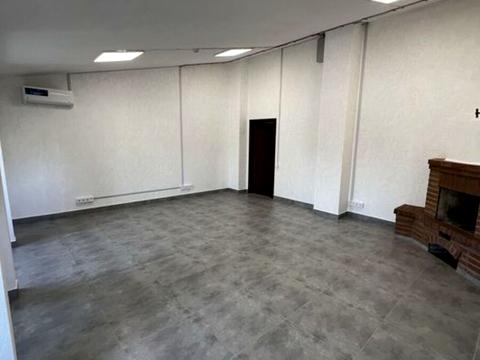 комерційна за адресою Межигірська вул., 87-А