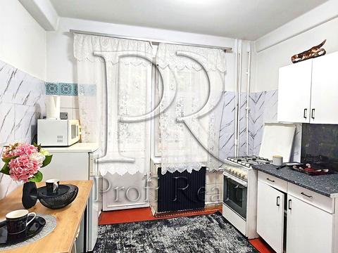 квартира по адресу Николая Ушакова ул., 12