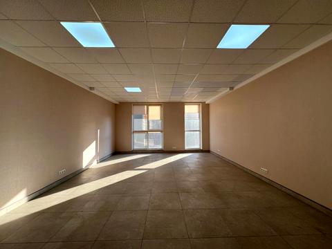 комерційна за адресою Соборна вул., 12/1