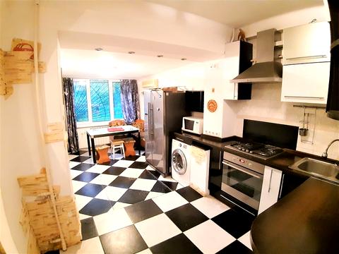 квартира по адресу Дарницкий бульв., 17