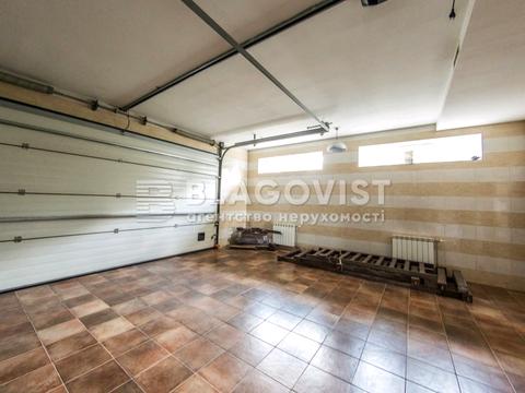 будинок за адресою Каштанова вул., 8