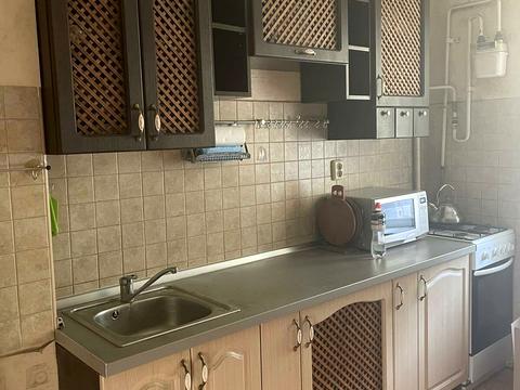 квартира за адресою Лариси Руденко вул., 7