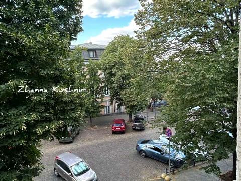 квартира за адресою Дерибасівська вул., 1