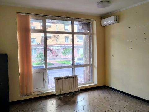 комерційна за адресою Оболонська набережна вул., 19