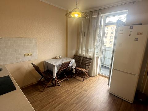 квартира за адресою Райдужний масив вул., 6