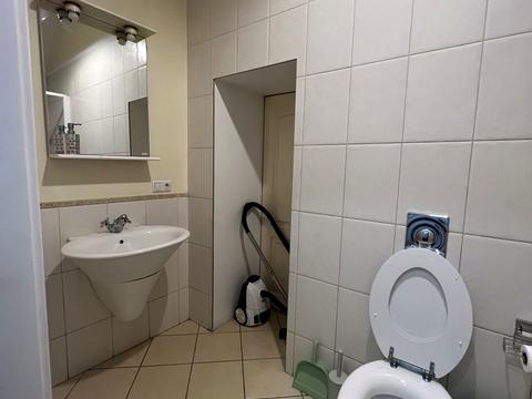 коммерческая по адресу Михаила Грушевского ул., 16