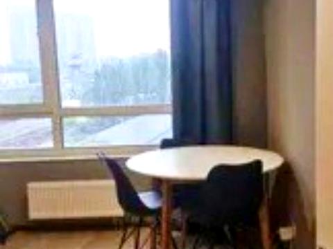 квартира за адресою Причальна вул., 14
