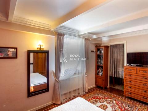 будинок за адресою Квітнева