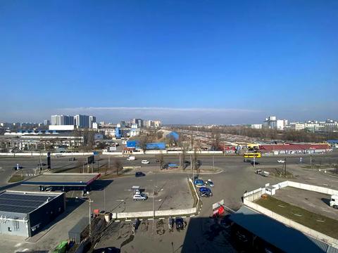 комерційна за адресою Лугова вул., 9