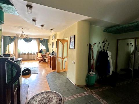 квартира за адресою Володимира Моссаковського вул. (Клари Цеткін), 8
