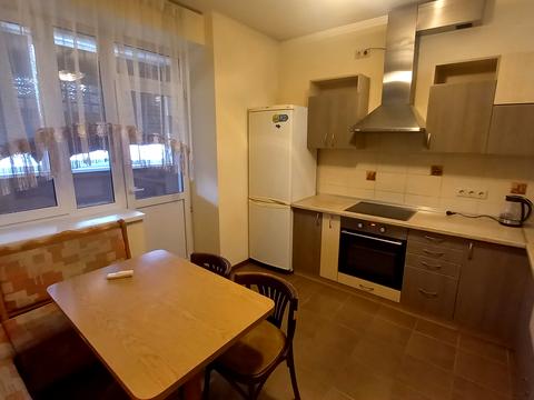 квартира за адресою Київ, Миколи Бажана просп., 14