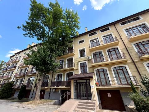 квартира за адресою Кам'янецька вул., 24а