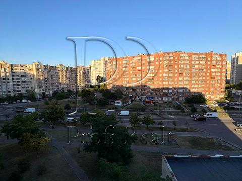 квартира по адресу Драгоманова ул., 20