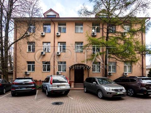 комерційна за адресою Дегтярівська вул., 45