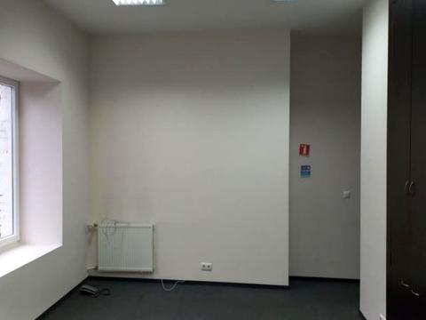 коммерческая по адресу Музейний пер., 4