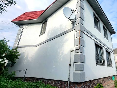 будинок за адресою Романа Шухевича вул.