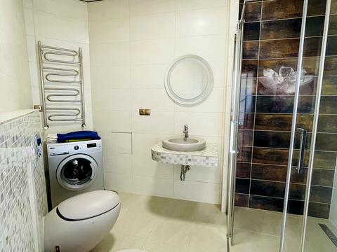 квартира по адресу Угорская ул., 21