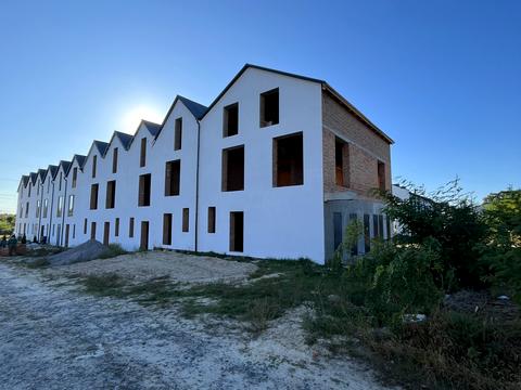 будинок за адресою Молодіжна вул.