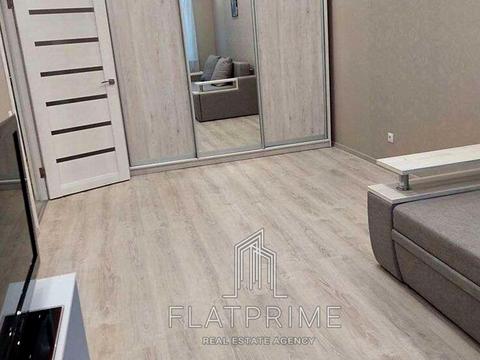 квартира за адресою Рея Бредбері вул., 2