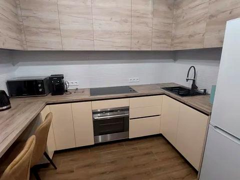 квартира по адресу Ревуцкого ул., 40-В