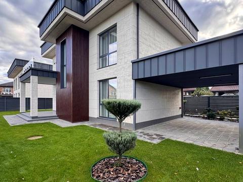 будинок за адресою Центральна вул.