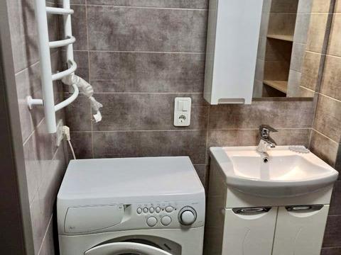 квартира за адресою Ревуцького вул., 40-В