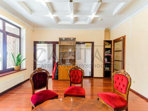 будинок за адресою вул. Павла Загребельного