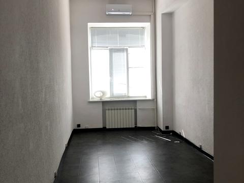 комерційна за адресою Велика Васильківська вул. (Червоноармійська), 43/16