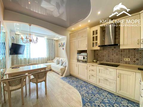 квартира за адресою Воскресенська вул., 12-Б