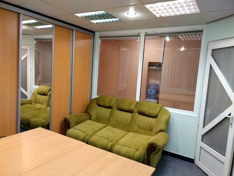 комерційна за адресою Богдана Гаврилишина вул. (Ванди Василевської), 11