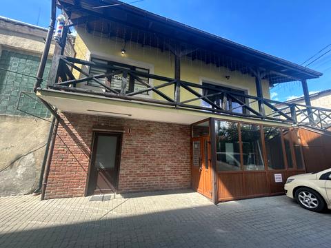 комерційна за адресою Михайла Грушевського вул., 56